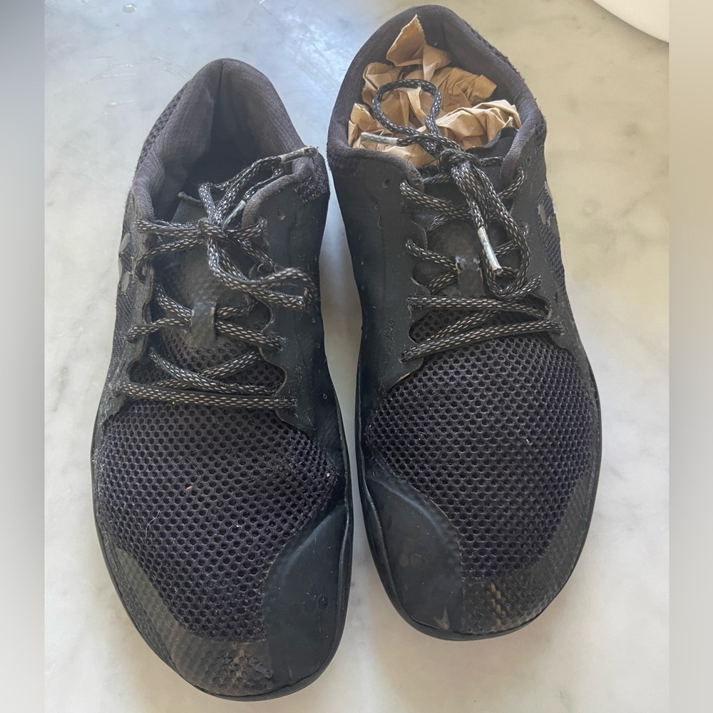 Vivo barefoot minimalist shoe